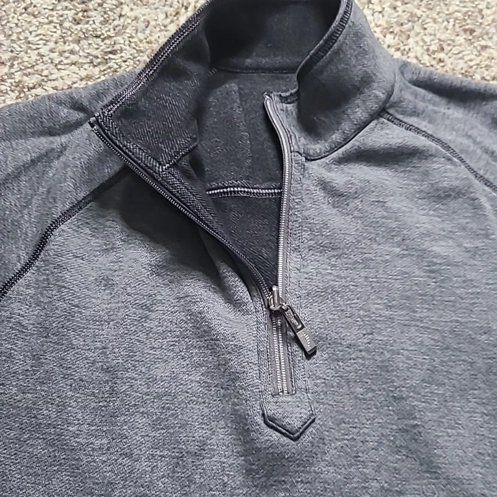 Tommy Bahama Gray Zip Up Sweater with Contrast Stitching